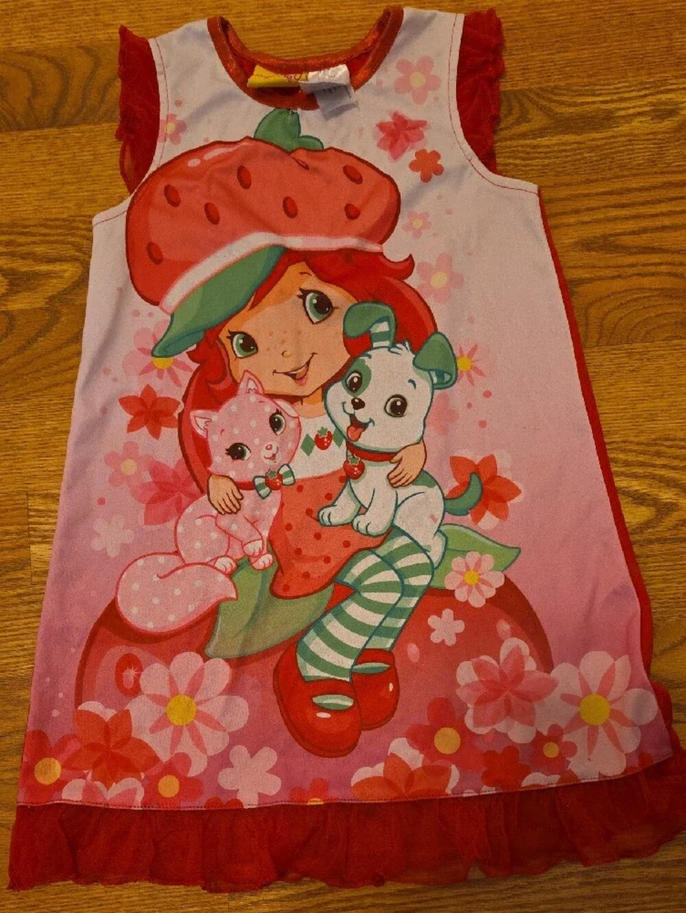 Girls Pink Strawberry Character Nightgown with Red Trim Size 6/6x Used Condition